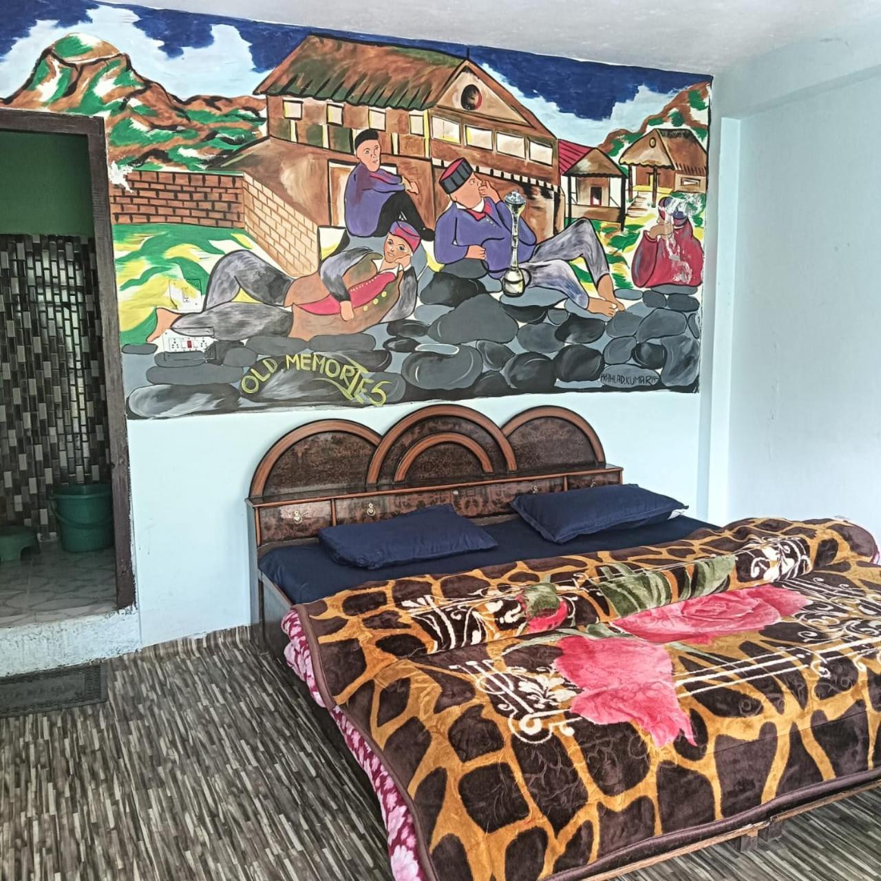 Aditya Guest House Tosh Extérieur photo